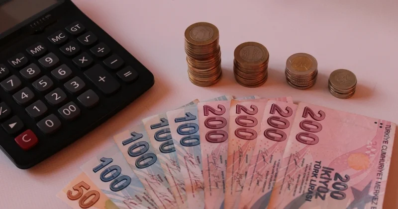 TEMMUZ ZAMLI MEMUR MAAŞI FARKI NE ZAMAN HESAPLARA YATACAK? Memur emeklisi maaş zam farkları hangi tarihlerde hesaplara yatacak? Zamlı memur maaşları...