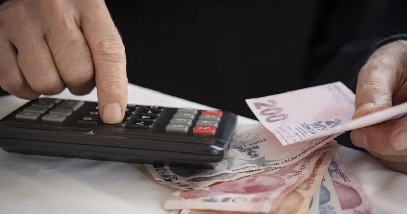 SEYYANEN ZAM SON DAKİKA 2026 Emekliye seyyanen zam gelecek mi? AYM’den kritik gelişme! Memur emeklisine seyyanen zam mahkeme kararı açıklandı mı?