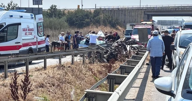 Direksiyon hakimiyetini kaybeden otomobil bariyere girdi Bursa Haberleri Habertürk Yerel Haberler