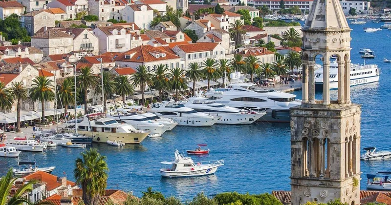 Turistler ülkeye akın etti rekor zam geldi: Fiyatlar İtalya yı ikiye katladı Sözcü Gazetesi