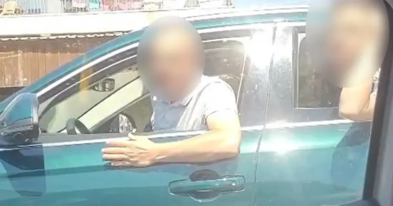 İzmir’de trafikteki tartışma taşlı saldırıya dönüştü