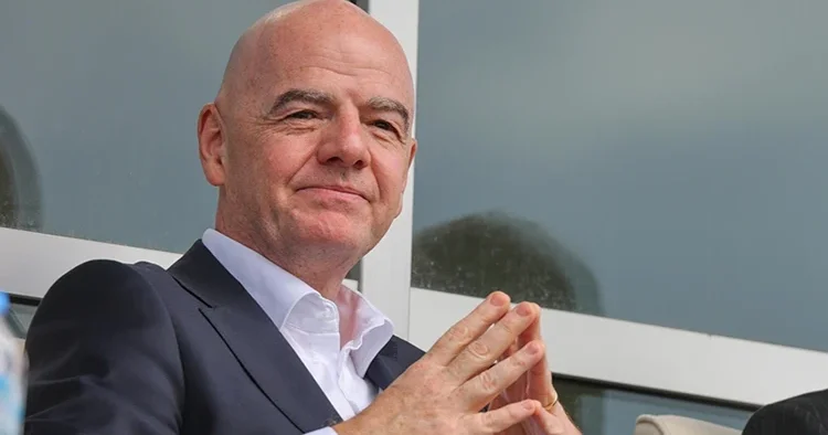 Futbol Infantino ya ait değildir!