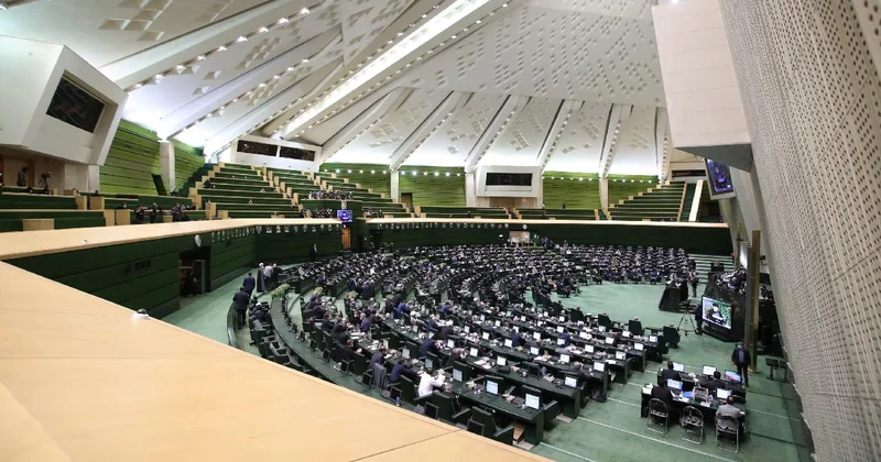 İran Meclisi nden Hürmüz Boğazı na ilişkin yasa hazırlığı
