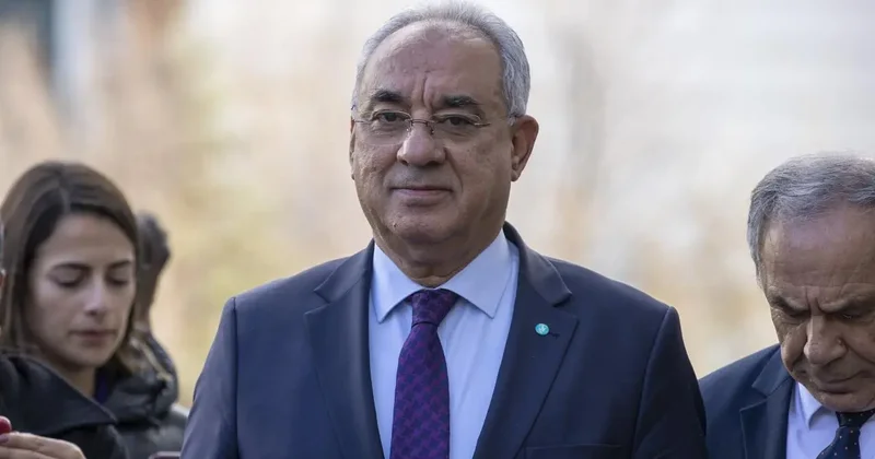 Önder Aksakal dan Cemil Tugay tepkisi! Hain diyen Özgür Özel i zora sokacak soru