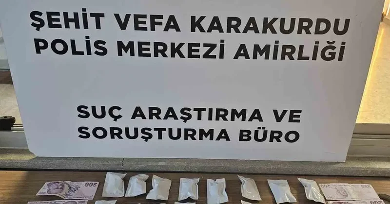 Yer: İstanbul! Otomobilin gizli bölmesinde uyuşturucu ele geçirildi