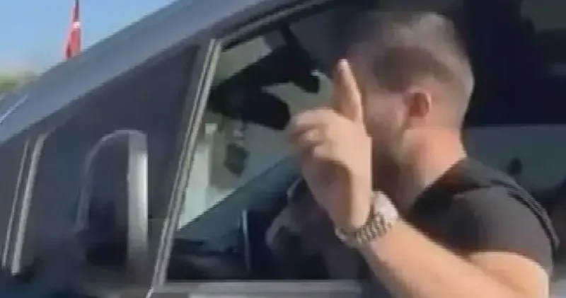 Bakırköy de trafikte kadın sürücüye hakaret eden kişi kamerada
