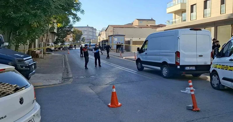 İstanbul Ümraniye de ağaçlar arasına saklanan çantadan el bombası çıktı