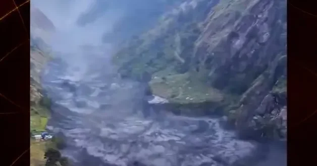 Nepal de meydana gelen sel korkunç görüntülere sahne oldu