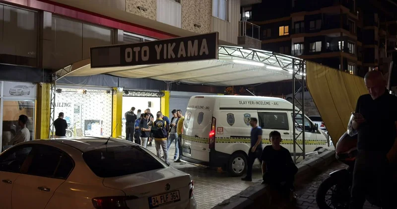 Son dakika haberler: Antalya’da oto yıkamacıda silahlı kavga: 2 kişi hayatını kaybetti Son dakika haberleri