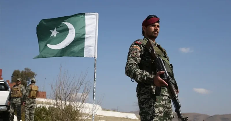 Pakistan da OHAL kararı: Eyalet hükümeti askıya alındı