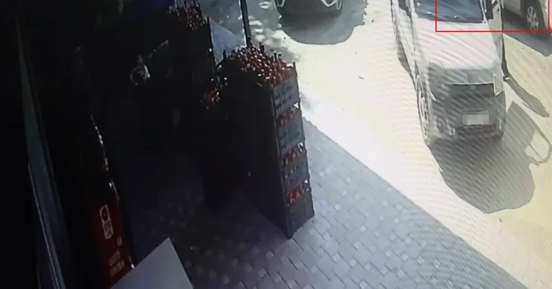 Sahibinin market alışverişi yaparken çalışır halde bıraktığı aracı kendininmişçesine çalan hırsız kaza yapınca yakayı ele verdi