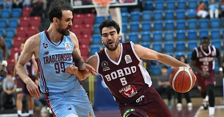 Trabzonspor evinde Bordo Bandırma yı mağlup etti!