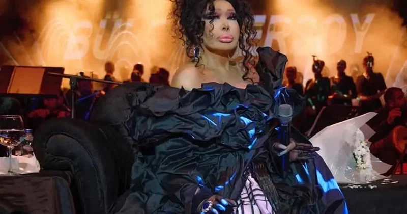 Bülent Ersoy a özel ilgi! Yemek yedirildiği anlar kameraya yansıdı