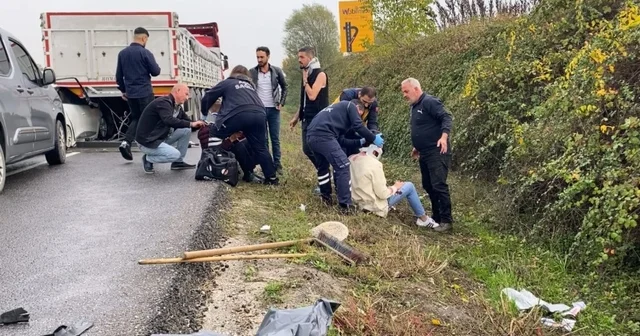 Otomobil TIR ın altına girdi; yaralı sürücü, hastaneye gelen annesini sakinleştirmeye çalıştı Bursa Haberleri