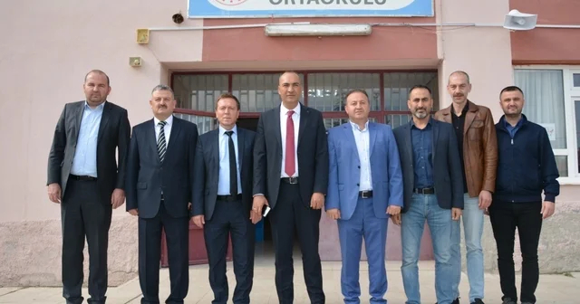 Gediz Halk Eğitimi Merkezi nden ihtiyaç sahibi öğrencilere el emeği kış desteği Kütahya Haberleri