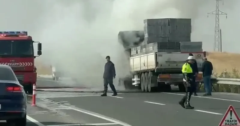 Alev alan tır, söndürüldü