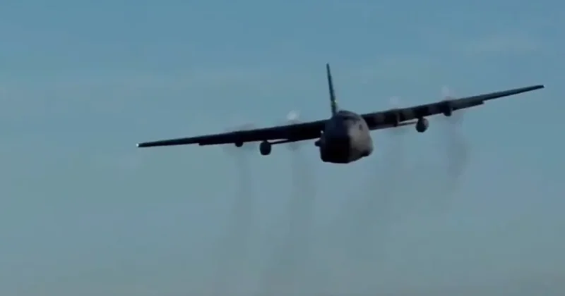 Son dakika Azerbaycan dan Türkiye ye gelen C130 kargo uçağı düştü! Bakan Yerlikaya duyurdu: Kargo uçağının enkazına ulaşıldı