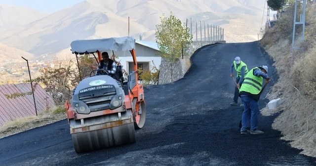Yeşilyurt Belediyesi, Banazı nın yollarını yeniliyor Malatya Haberleri