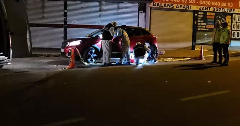 Büyükçekmece de Cinayetler: 3 Ölü, Katil Zanlısı Aranıyor