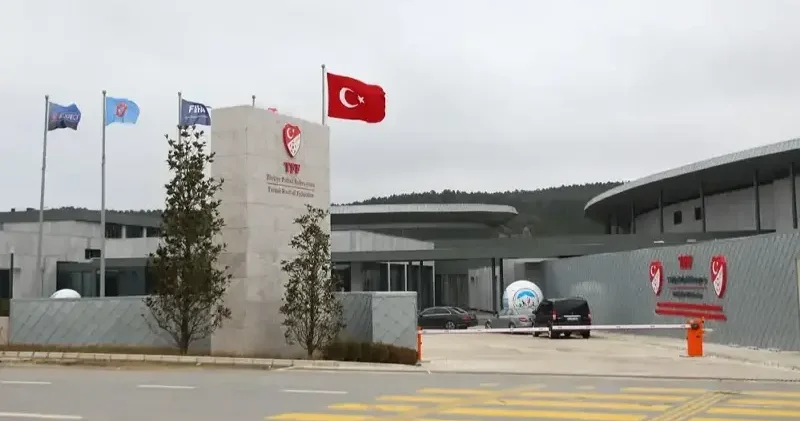 TFF den genç futbolcularla ilgili radikal hamle! Lig iptali gündemde Spor Haberleri