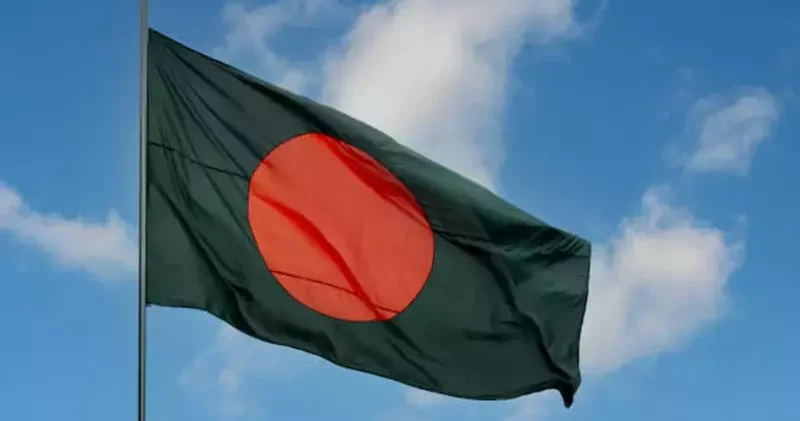 Bangladeş te 11 farklı noktada patlama meydana geldi