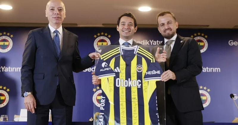 Fenerbahçe de imzalar atıldı: Anlaşma 3 yıllık