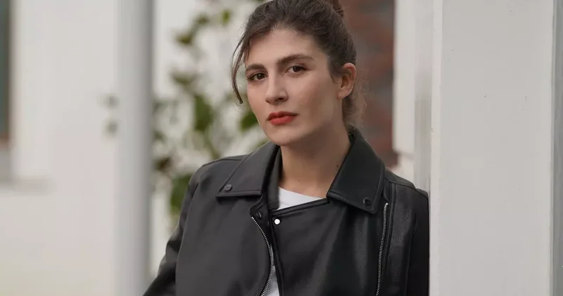 TRT1 dizisi Taşacak Bu Deniz le imzaları atan Naz Çağla Irmak kimdir?