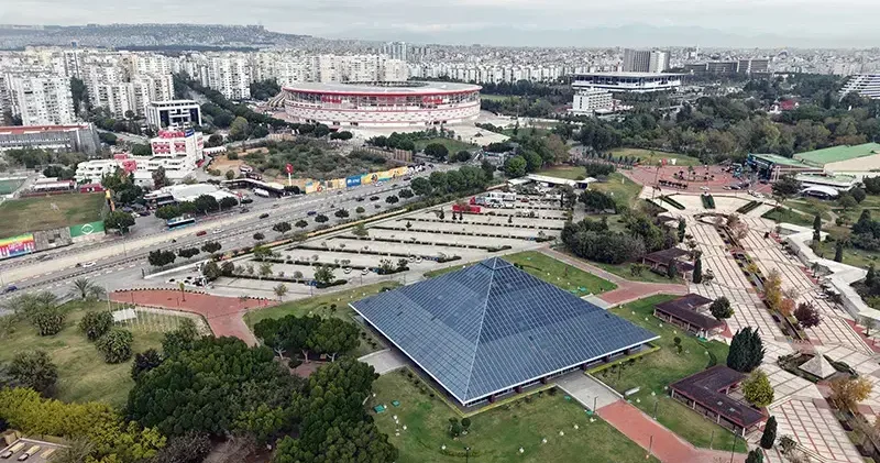 6 milyar dolarlık arazi davasında yeni gelişme; işletmeler mühürleniyor