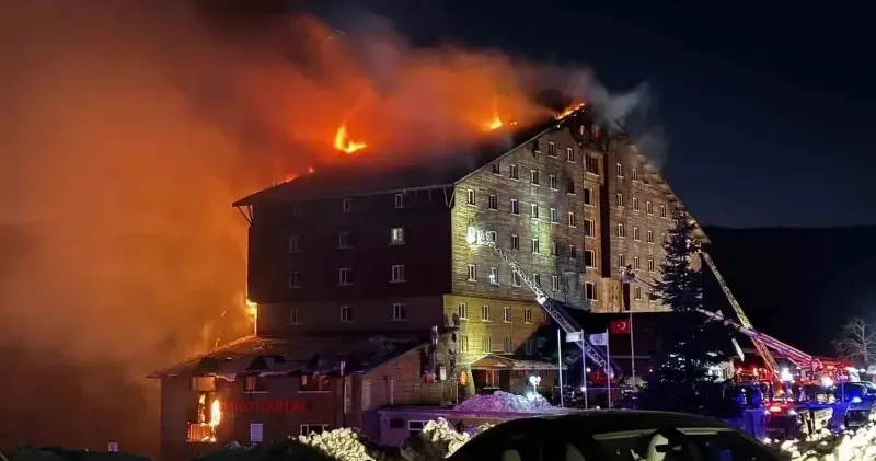 9 bürokrata yurt dışı yasağı Yerel Gündem Haberleri