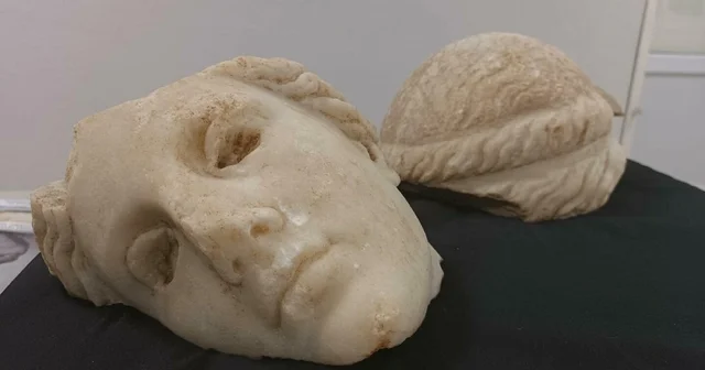 Metropolis te 2 bin 200 yıllık tanrıça başı bulundu İzmir Haberleri