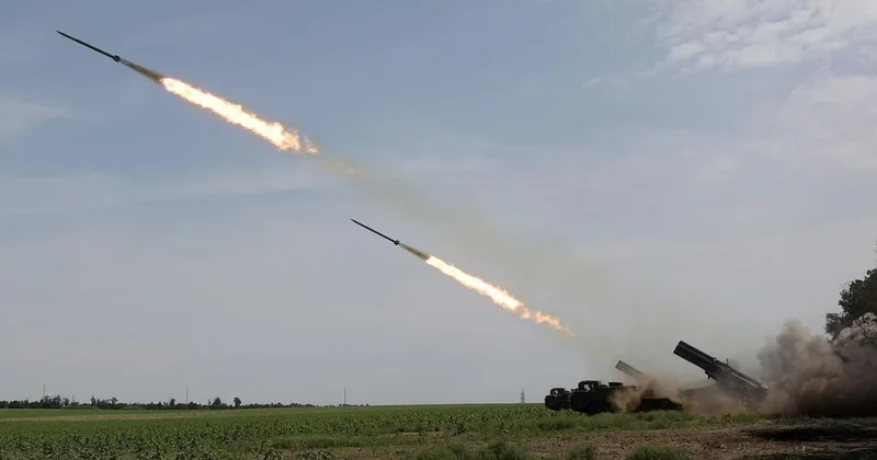 Yunan savunma sisteminde dönüm noktası! Roketatarları Ege ye yerleştirecekler Sözcü Gazetesi