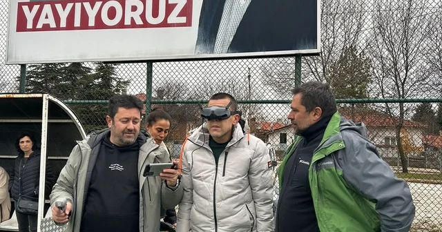 Özel bireyler uzmanlar eşliğinde dron uçurmayı deneyimledi Eskişehir de Engelsiz Yaşam için anlamlı etkinlik Eskişehir Haberleri