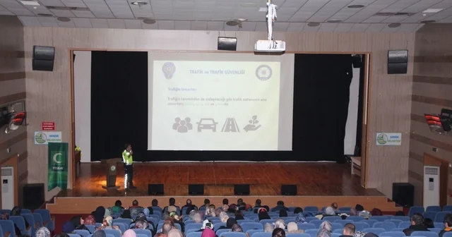 Gerede de polis ekipleri vatandaşları ve öğrencileri bilgilendirdi Bolu Haberleri