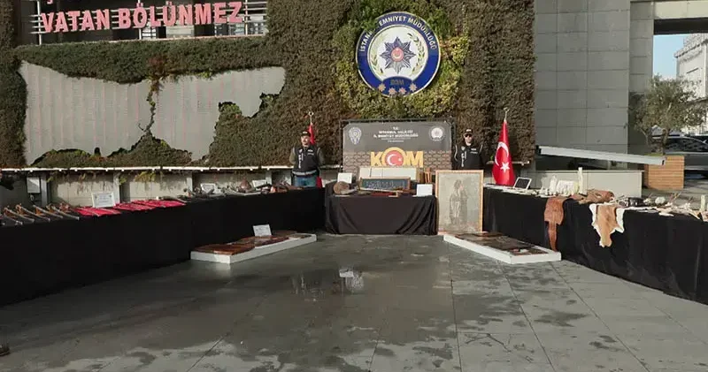 İstanbul da tarihi eser operasyonunda ele geçirilenler sergilendi