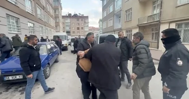 Aranan şahıs yakalanacağını anlayınca arkadaşlarıyla polise direndi Konya Haberleri