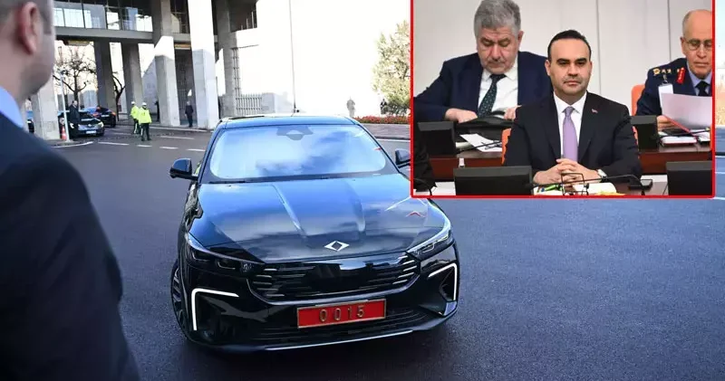 Bakan Kacır, bütçe görüşmelerine Togg T10F ile geldi