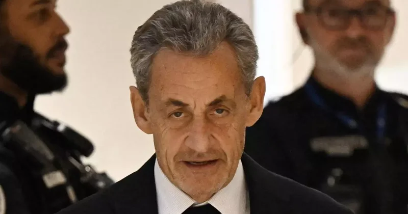 20 gün hapis yattı 216 sayfa kitap yazdı! Sarkozy nin hapishane anıları yayınlandı