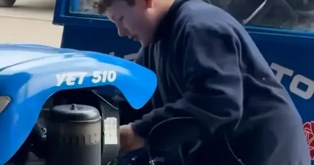 15 yaşında oto elektrik ustası: Sanayinin metal kokulu sokaklarında büyüyen yetenek VİDEO İZLE