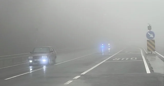 D 100 kara yolunun Bolu Dağı kesiminde sağanak ve sis etkili oldu Bolu Haberleri