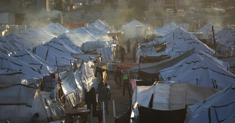 Gazze de şiddetli yağış nedeniyle hasarlı evin duvarı çöktü: 1 Filistinli hayatını kaybetti
