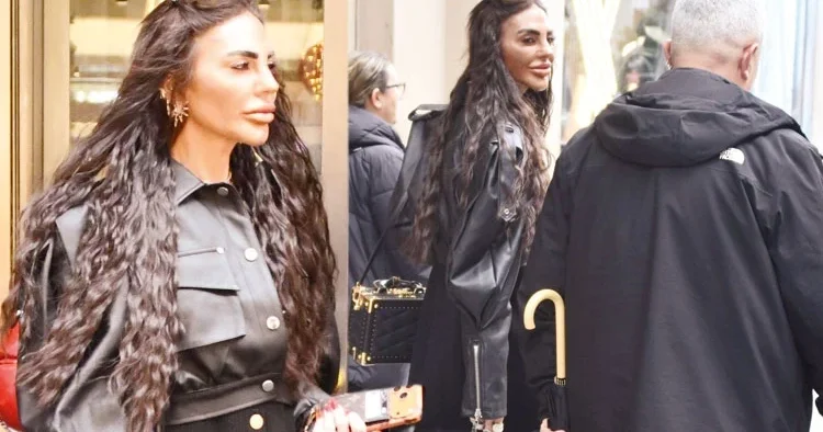 Süreyya Yalçın korumasıyla alışverişte