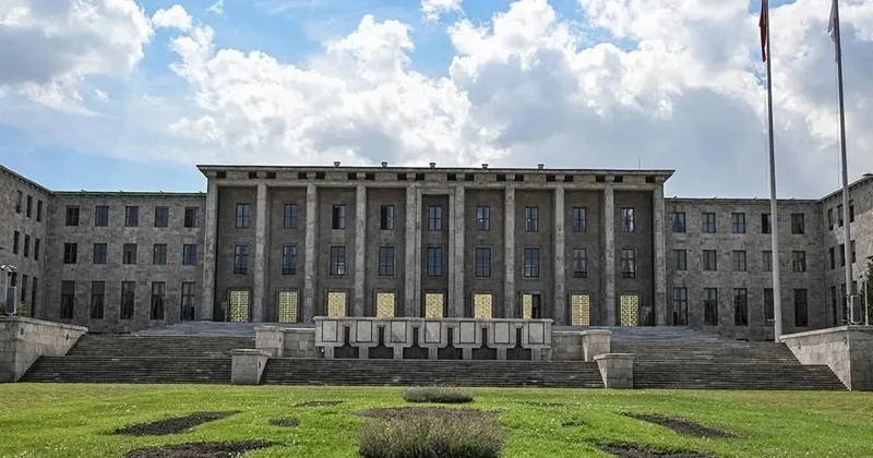 Meclis’teki taciz skandalında yeni perde... Genç kız, yaşadığı dehşeti anlattı Sözcü Gazetesi