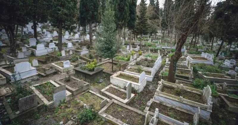 İstanbul’da ölmek bile ateş pahası olacak: İBB’den mezar yeri için yüzde 200 zam teklifi