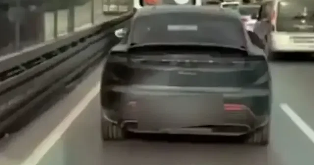 Bakırköy’de ambulansın geçişini engelleyen maganda yakalandı VİDEO İZLE