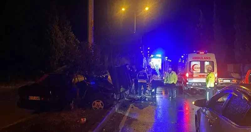 Kazada ikiye bölünen otomobilden mucize kurtuluş: 2 yaralı