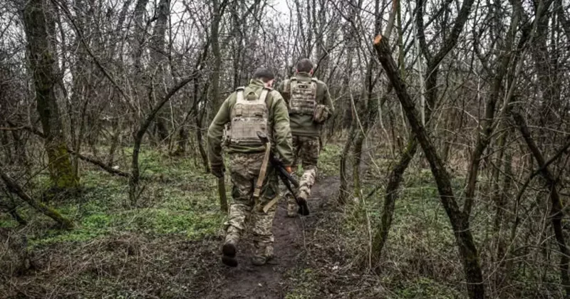 Ukrayna ordusunda savaşan Hollandalı asker: Her sabah nazi selamı veriliyor