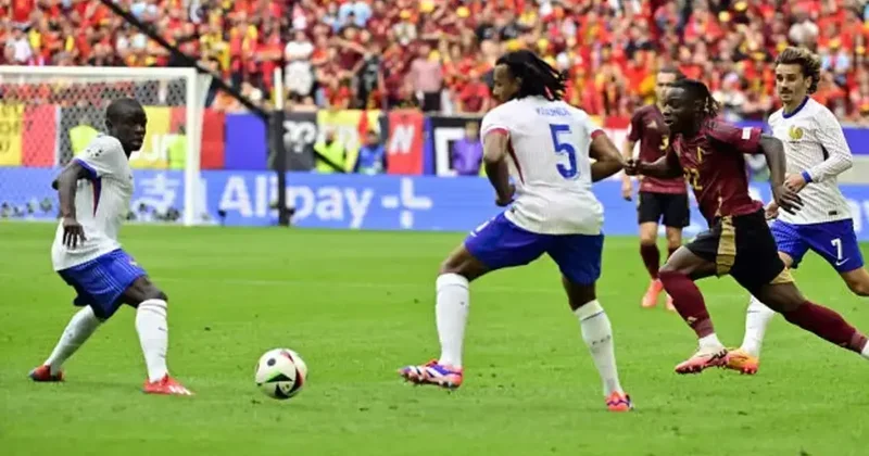 Fenerbahçe dünyaca ünlü Fransız orta saha için devrede: Görüşmeler başlıyor