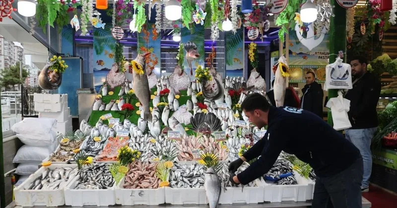 Hamsi 200, mezgit 300 TL: Balık tezgahlarında etiketler değişti Sözcü Gazetesi