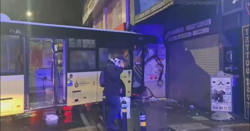 Kartal da Otobüs Kaza Yaptı