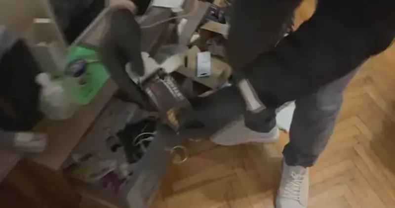 Bahçelievler de uyuşturucu operasyonu 4 kişi tutuklandı; şüphelinin avukat kimliğini kullandığı belirlendi